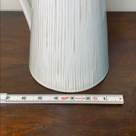 Gibson white Pitcher - Picture 8 of 9